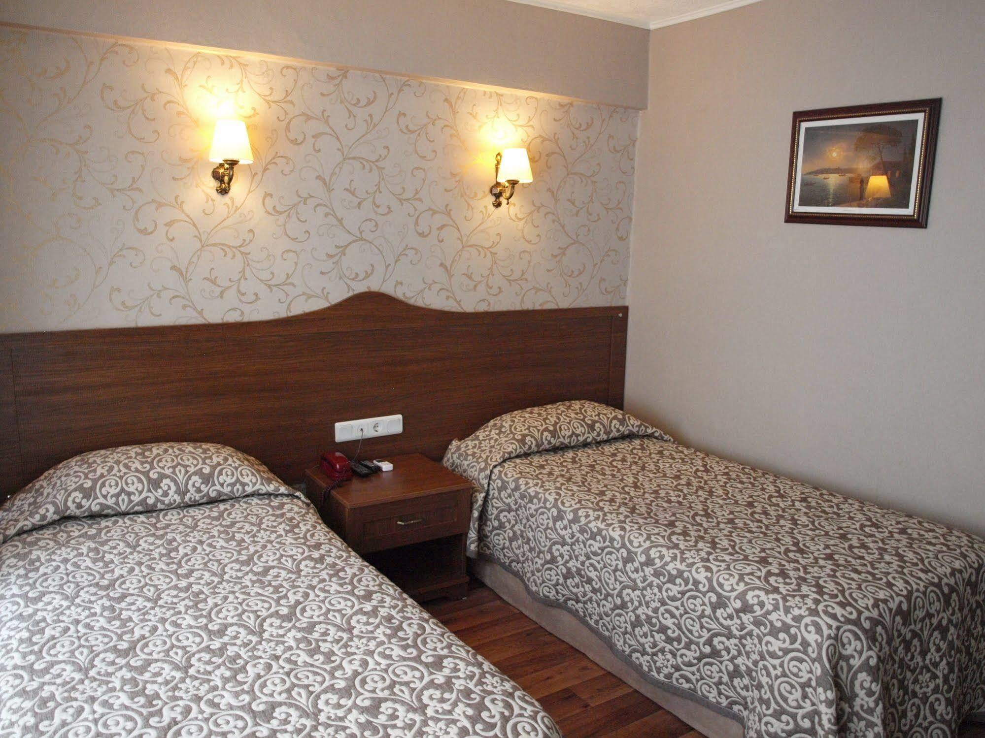 Hotel Nezih Isztambul Kültér fotó